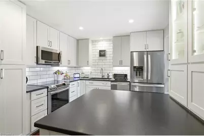 867 Brookleigh Court, Winston-Salem, NC 27104 - Photo 8