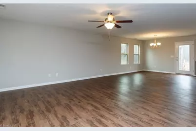 114 Hicks Street, Winston-Salem, NC 27101 - Photo 6