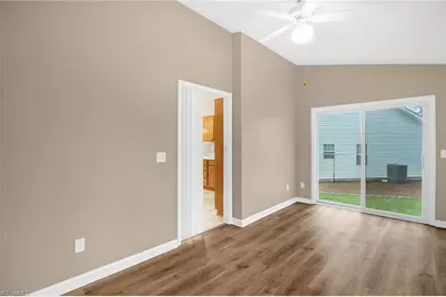 124 Bethania Oaks Circle, Pfafftown, NC 27040 - Photo 8