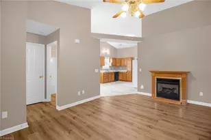 124 Bethania Oaks Cir, Pfafftown, NC 27040 - Photo 4