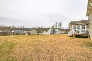 2301 Naomi Dr, Winston-Salem, NC 27127 - Photo 14