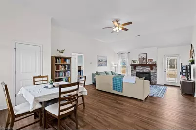 222 Fox Meadow Lane, Winston-Salem, NC 27107 - Photo 18