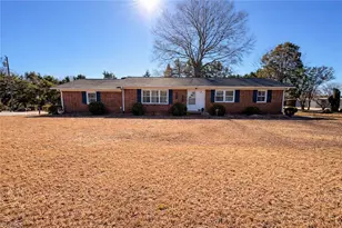 506 Archergate Rd, Browns Summit, NC 27214 - Photo 2