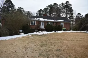 3 Forest Dr, Lexington, NC 27292 - Photo 2