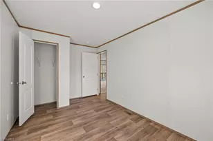 220 Old Thomasville Rd, Winston-Salem, NC 27107 - Photo 18