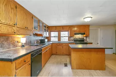 139 Juniper Lane, North Wilkesboro, NC 28659 - Photo 28