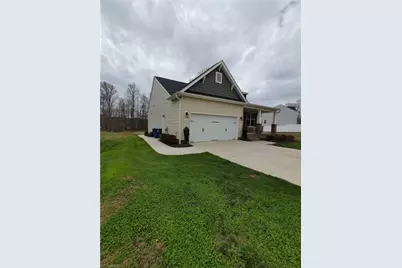 6474 Rogers Farm Road, Pleasant Garden, NC 27313 - Photo 4