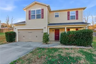 2750 Buckhorn Dr, Randleman, NC 27317 - Photo 1