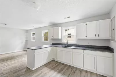 613 Beckner Street, Lexington, NC 27292 - Photo 18