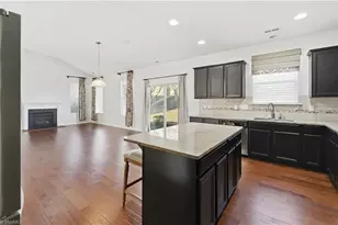 603 Applecross Dr, Mebane, NC 27302 - Photo 10