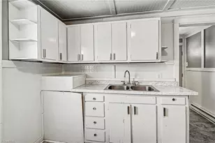 1303 Leonard Ave, High Point, NC 27260 - Photo 12