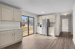 1207 Martin Luther King Jr Blvd, Lexington, NC 27292 - Photo 8