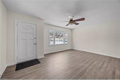 1207 Martin Luther King Jr Boulevard, Lexington, NC 27292 - Photo 2