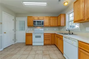 358 Carriage Ln, Linwood, NC 27299 - Photo 8