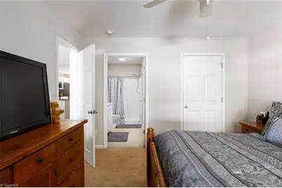 3118 Hyde Place Circle, Winston-Salem, NC 27103 - Photo 8