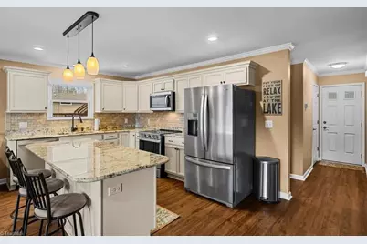 381 Capistrano Shores Boulevard, Lexington, NC 27292 - Photo 10