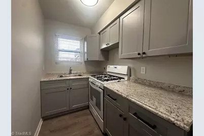 1620 English Street #E, Greensboro, NC 27405 - Photo 6