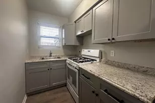 1620 English St, Greensboro, NC 27405 - Photo 6