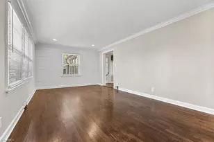 2221 Oak Hill Dr, Greensboro, NC 27408 - Photo 6