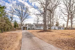 2221 Oak Hill Dr, Greensboro, NC 27408 - Photo 46