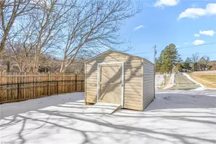 404 Short St, Haw River, NC 27258 - Photo 20