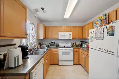 1120 Wesson Court, High Point, NC 27265 - Photo 6