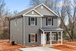 295 Lindbergh St, Winston-Salem, NC 27104 - Photo 2