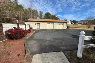 1695 Mizpah Church Rd, Rural Hall, NC 27045 - Photo 16