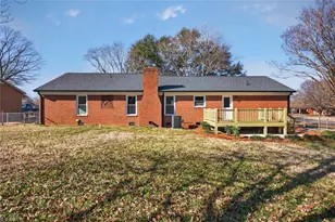 325 Log Barn Rd, Salisbury, NC 28146 - Photo 12