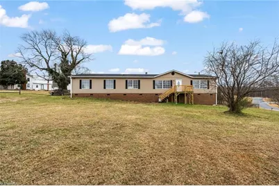 1058 Pearl Court, Randleman, NC 27317 - Photo 4