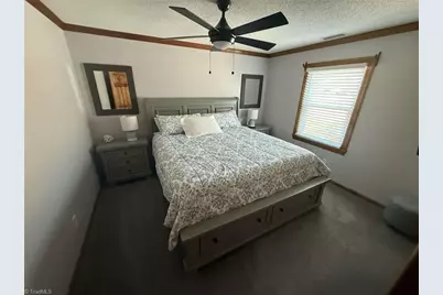 384 Lake Shore Avenue, Lexington, NC 27292 - Photo 24