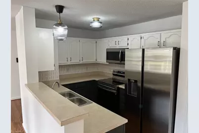 6704 W Friendly Avenue #4E, Greensboro, NC 27410 - Photo 8