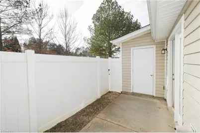 3350 Hyde Place Circle, Winston-Salem, NC 27103 - Photo 24