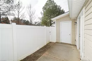 3350 Hyde Pl Cir, Winston-Salem, NC 27103 - Photo 18