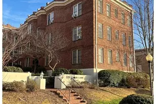 828 N Elm St, Greensboro, NC 27401 - Photo 2