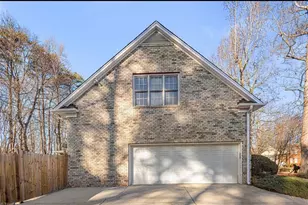 3101 Lodge Dr, Jamestown, NC 27282 - Photo 4