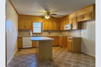 2282 Old Pipers Gap, Cana, VA 24317 - Photo 18