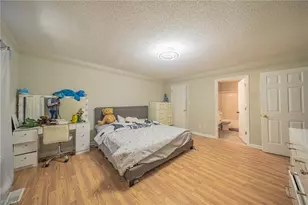 3917 Quillmark Ct, Winston-Salem, NC 27127 - Photo 10