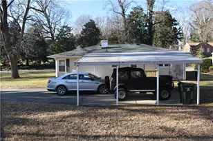 1115 E Willowbrook Dr, Burlington, NC 27215 - Photo 38