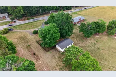 8144 Nc Highway 87, Wentworth, NC 27320 - Photo 10
