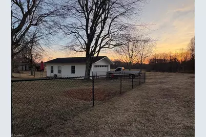 8144 Nc Highway 87, Wentworth, NC 27302 - Photo 8