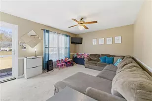 1682 Village Pl, Winston-Salem, NC 27127 - Photo 6