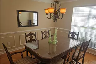 117 Village Dr, Jamestown, NC 27282 - Photo 8