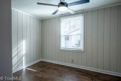 2005 Queens Court, Greensboro, NC 27408 - Photo 30