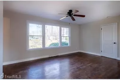 2005 Queens Court, Greensboro, NC 27408 - Photo 22