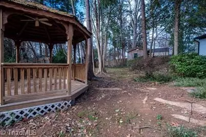 2005 Queens Court, Greensboro, NC 27408 - Photo 34