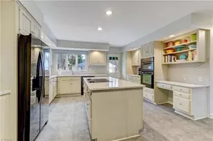 1106 Hobbs Rd, Greensboro, NC 27410 - Photo 16