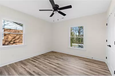 1009 Benjamin Parkway, Greensboro, NC 27408 - Photo 24