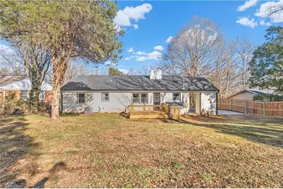 1009 Benjamin Parkway, Greensboro, NC 27408 - Photo 28