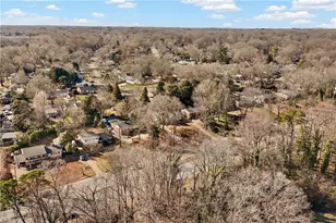 1009 Benjamin Pkwy, Greensboro, NC 27408 - Photo 36